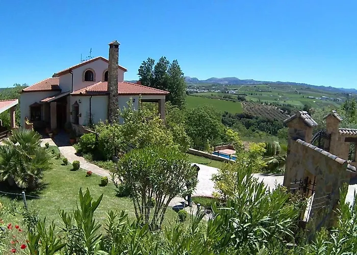 Charming In With Pool Villa Ronda