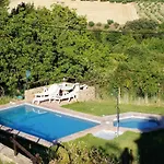 Charming In With Pool *