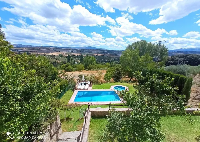 Villa Charming In With Pool *